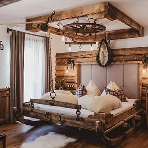 https://pension-seighof-saalbach-hinterglemm.saalbachhinterglemmhotels.com