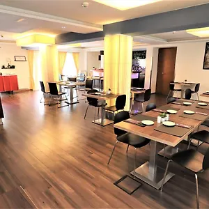 Otel Flair ***